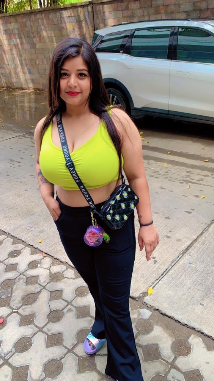 Girl 1